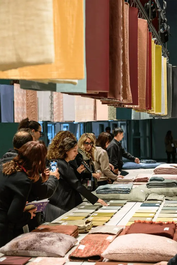 Textiles y tapetes: el toque esencial para un hogar en tendencia Textiles y tapetes: el toque esencial para un hogar en tendencia
