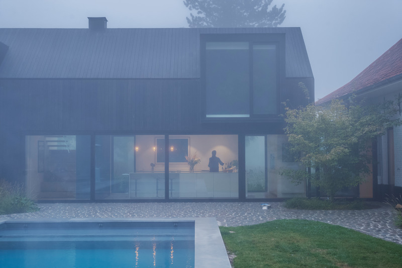 La belleza de una casa de campo adaptada para soportar las bajas temperaturas de la noche