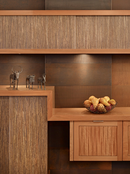 Una casa de campo contemporánea inmersa en un parque forestal de seattle, ee. Uu