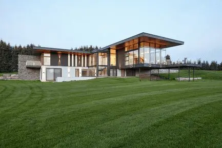 Una granja y casa de campo familiar de diseño contemporáneo Una granja y casa de campo familiar de diseño contemporáneo