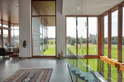 Una granja y casa de campo familiar de diseño contemporáneo Una granja y casa de campo familiar de diseño contemporáneo