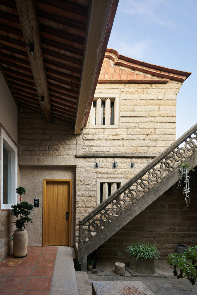 Una casa familiar al sur de china diseñada para la vida contemplativa y tranquila