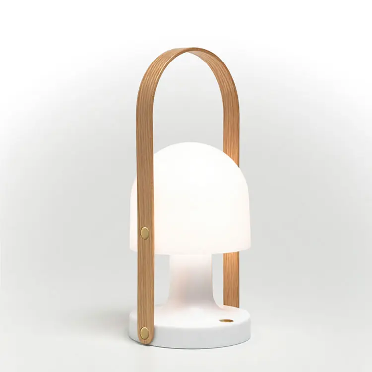 Lámpara portátil follow me para marset.