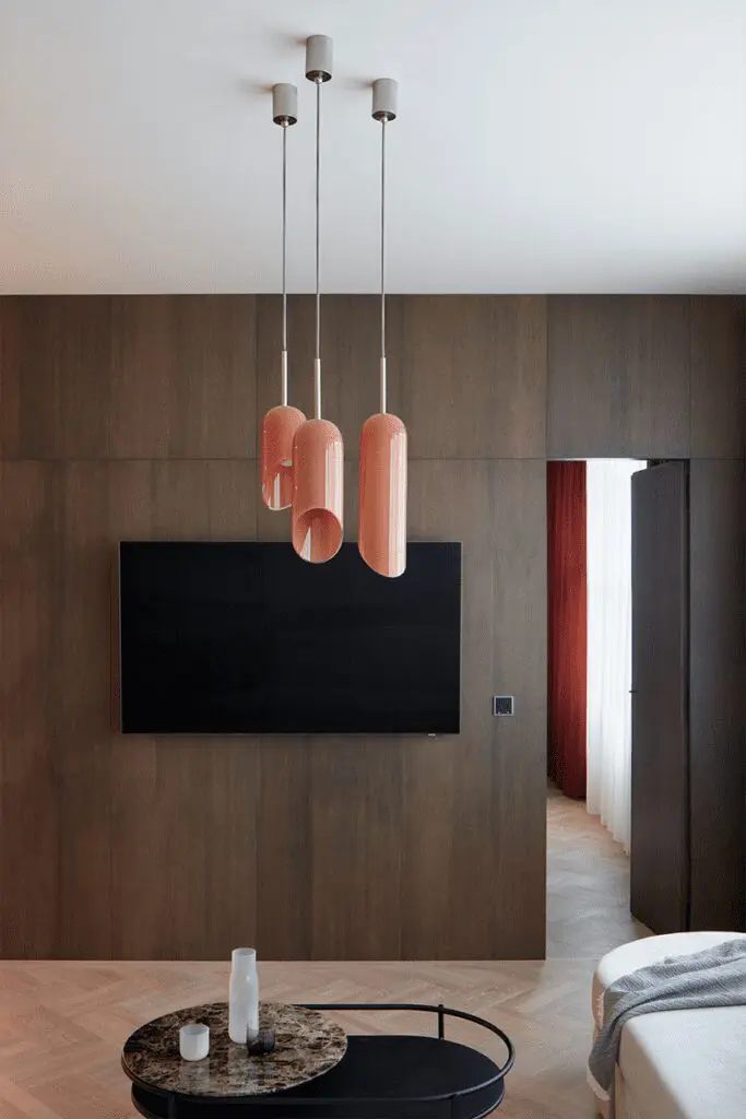 Un apartamento que celebra la simplicidad y la estética masculina