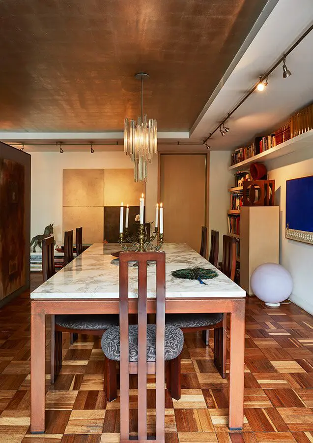 La remodelación de un apartamento de 1963 diseñado por rafael obregón