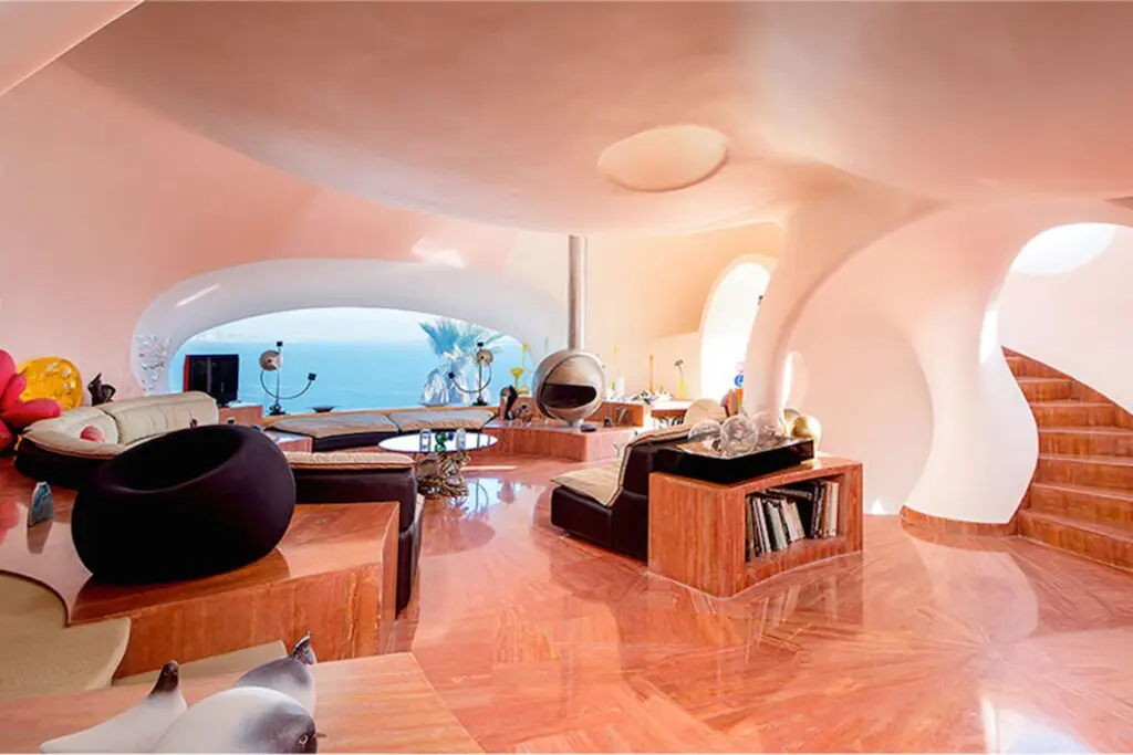 La famosa mansión en cannes que aparece en el nuevo video de travis scott