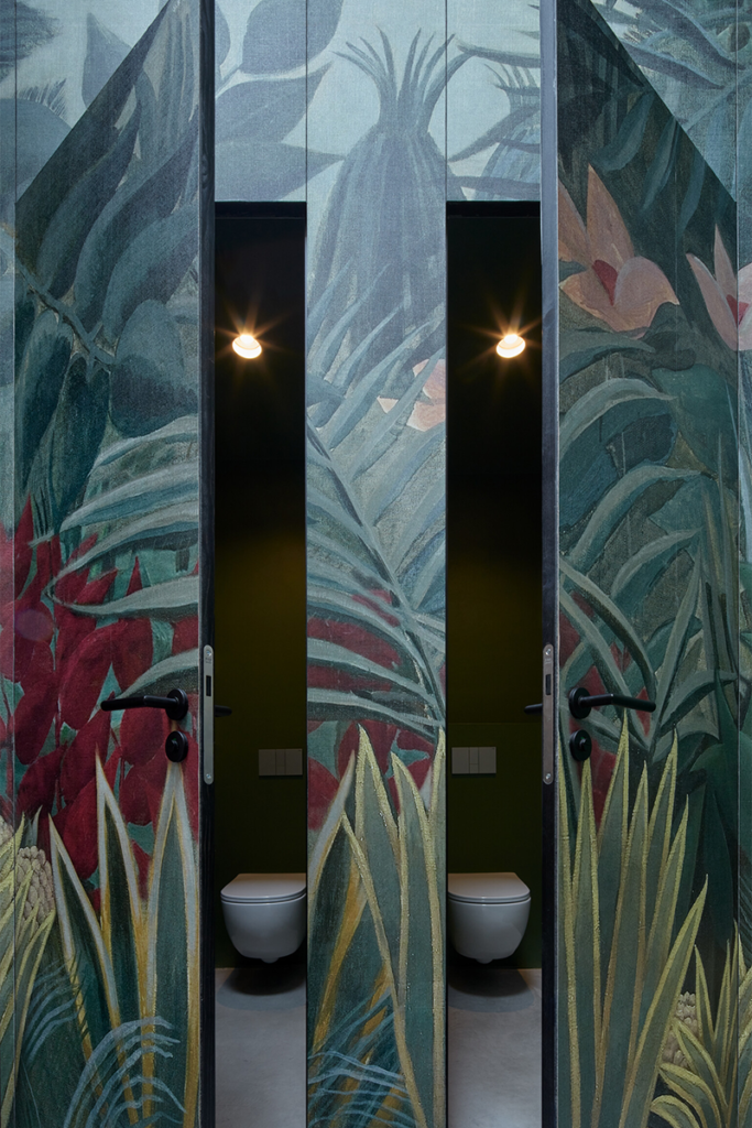 Este vestíbulo es un oasis para la creatividad Este vestíbulo es un oasis para la creatividad