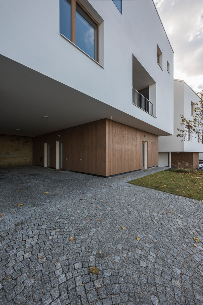Tres casas minimalistas se encargan de armonizar el paisaje de praga Tres casas minimalistas se encargan de armonizar el paisaje de praga