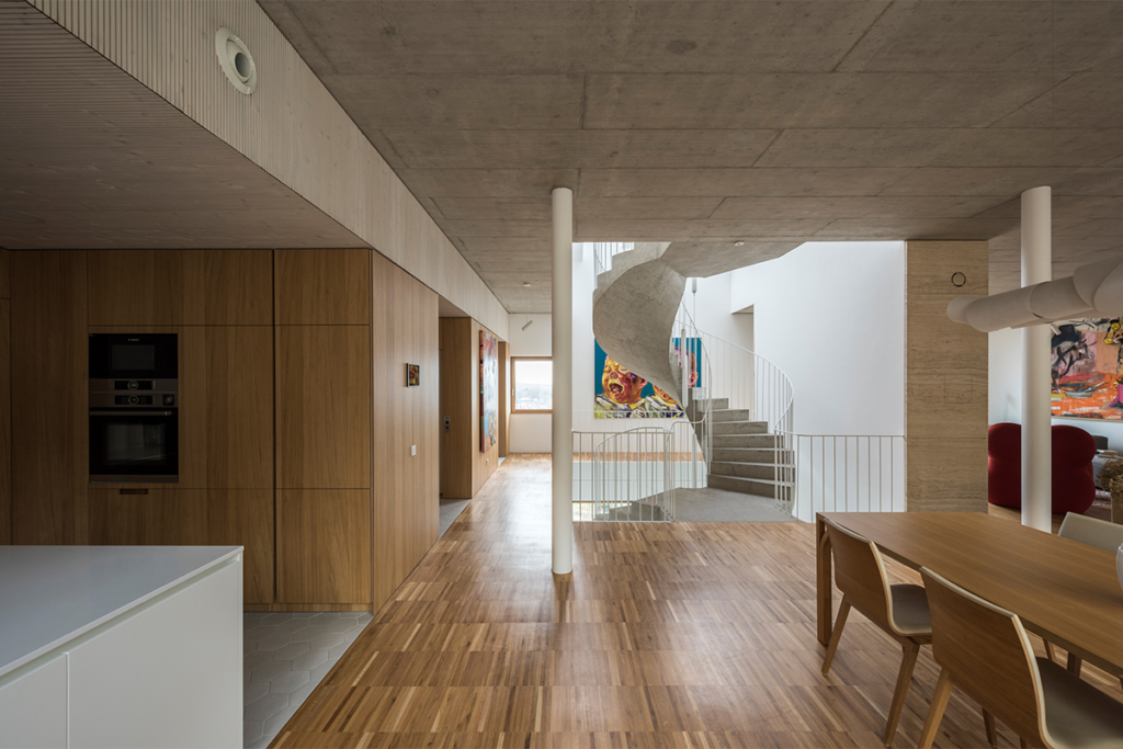 Tres casas minimalistas se encargan de armonizar el paisaje de praga Tres casas minimalistas se encargan de armonizar el paisaje de praga