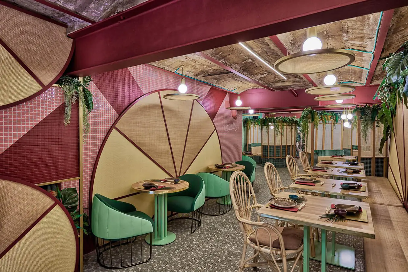 El diseño de este restaurante mezcla lo mejor de brasil y japón El diseño de este restaurante mezcla lo mejor de brasil y japón
