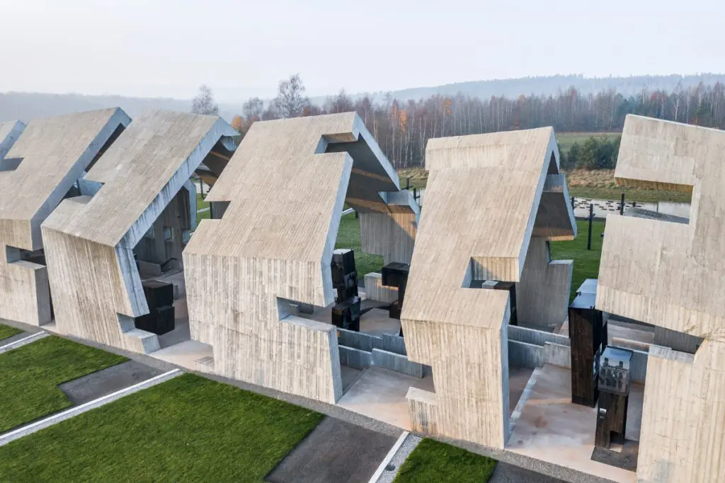 Mausoleo de martirio de los pueblos polacos: una exposición reconocida en el mundo