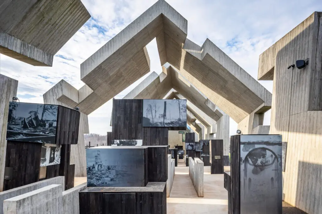 Mausoleo de martirio de los pueblos polacos: una exposición reconocida en el mundo