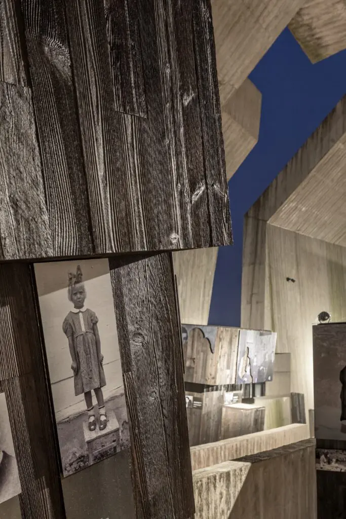 Mausoleo de martirio de los pueblos polacos: una exposición reconocida en el mundo