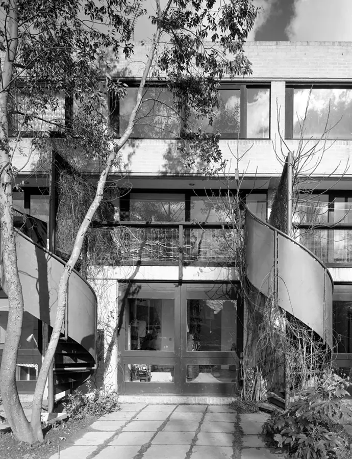 Adiós al modernista urbano Adiós al modernista urbano