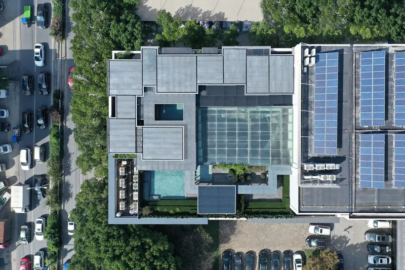 Esta oficina diseñada en una terraza es el lugar con la mejor vista del mundo Esta oficina diseñada en una terraza es el lugar con la mejor vista del mundo