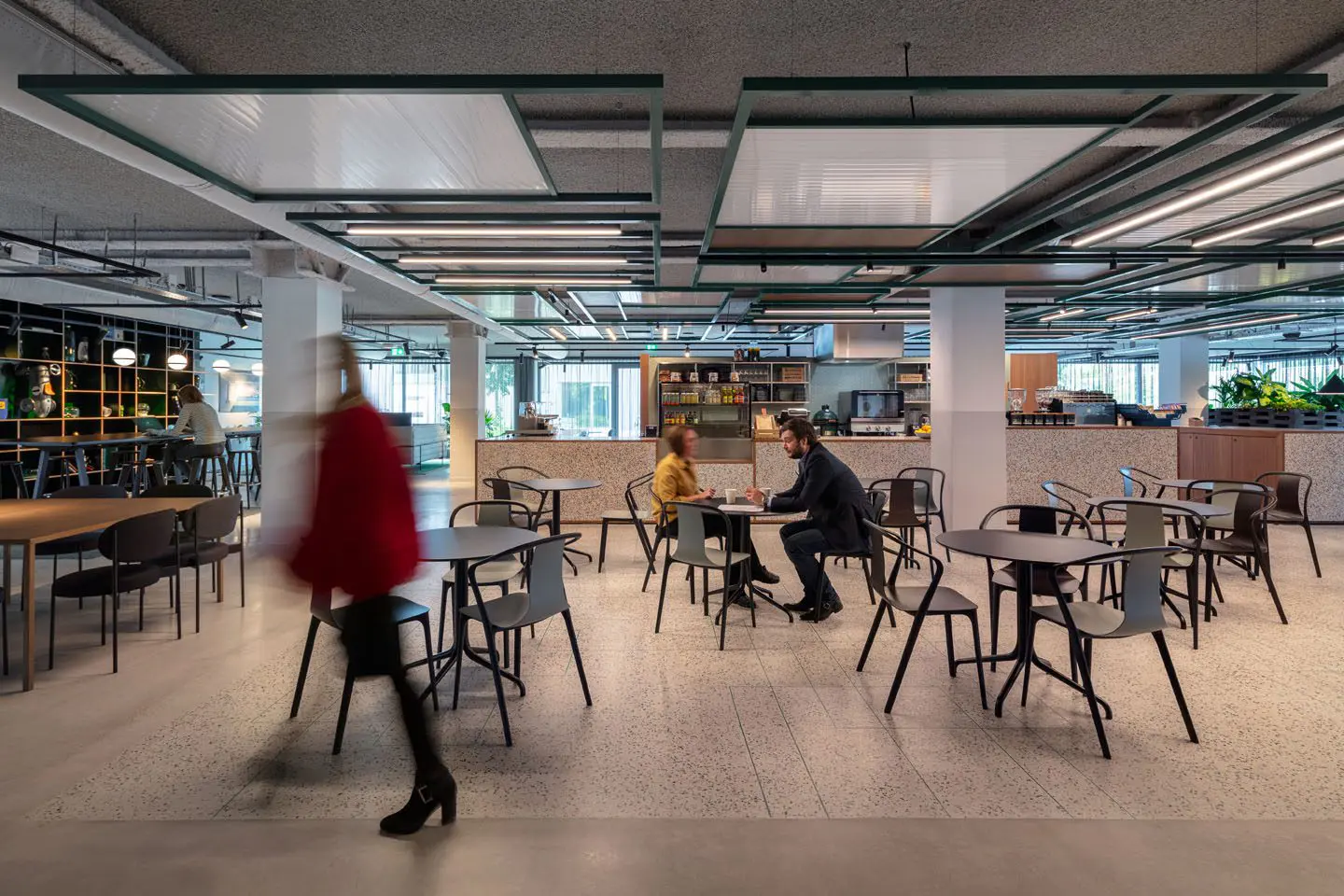 Si su oficina es sostenible y se preocupa por el bienestar de sus empleados, podría ser galardonada Si su oficina es sostenible y se preocupa por el bienestar de sus empleados, podría ser galardonada