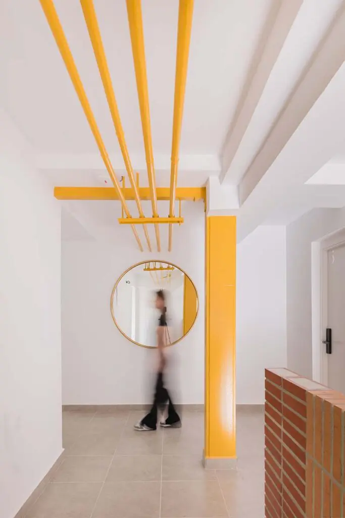 Madrid: un almacén abandonado transformado en coloridos apartamentos