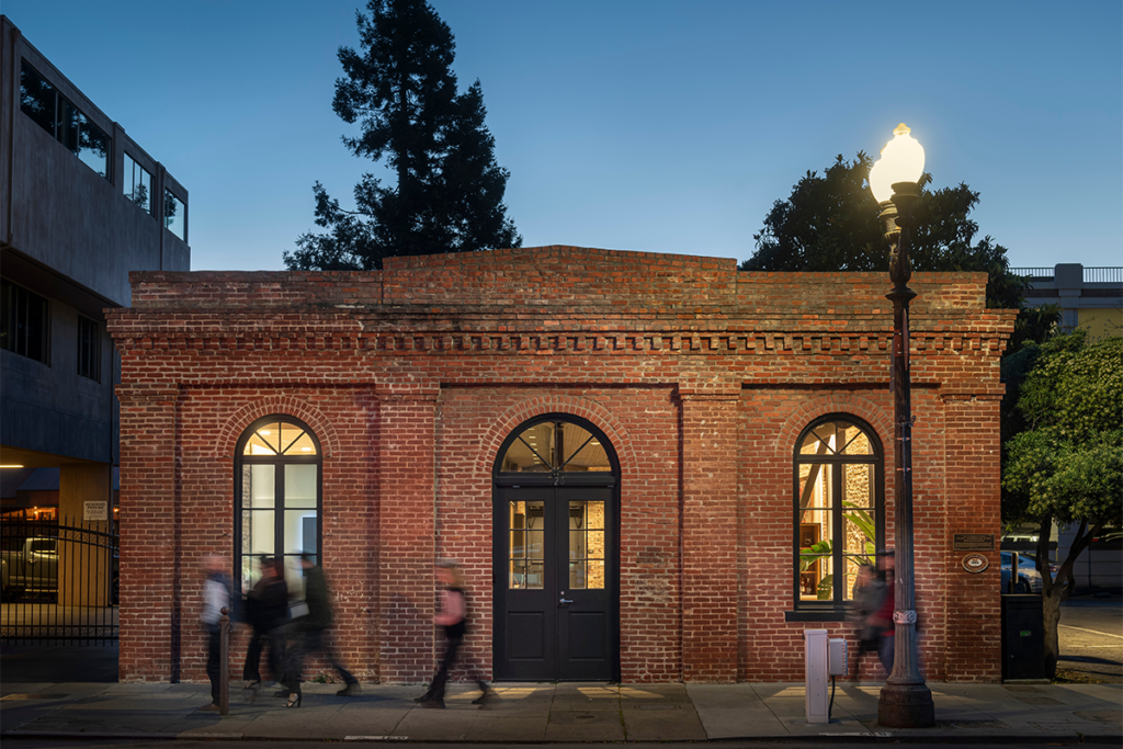 Conozca dos brillantes proyectos de arquitectura pública en california