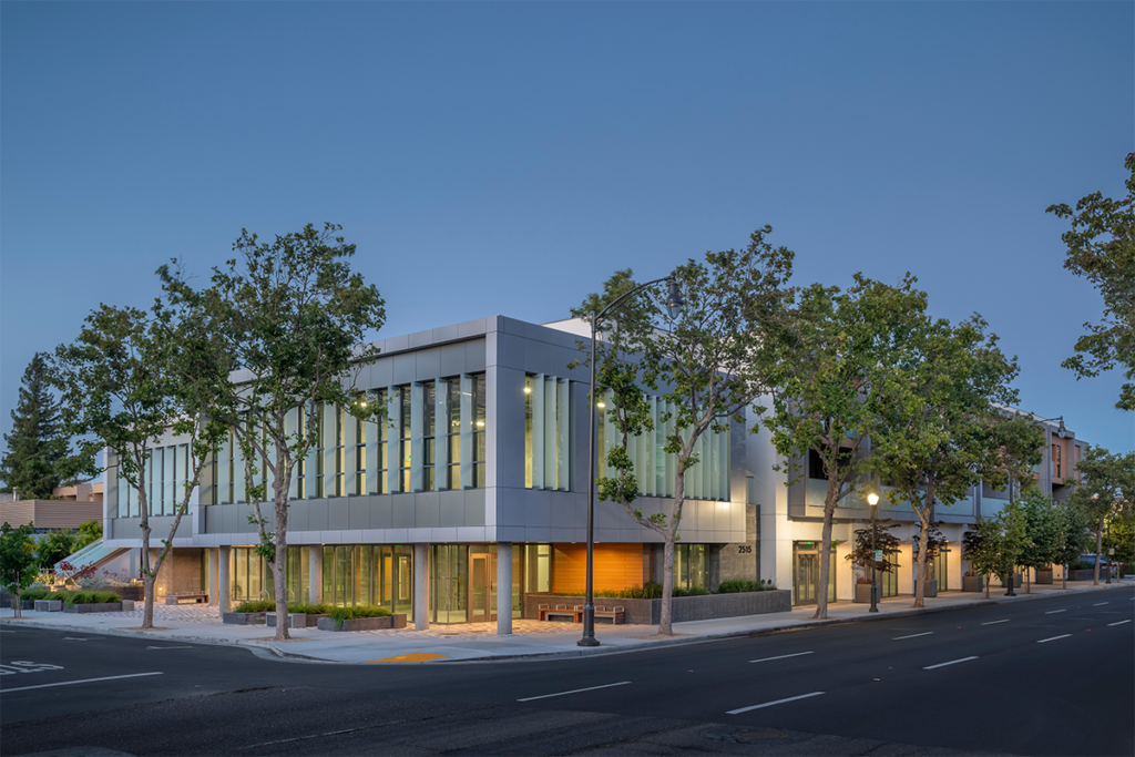 Conozca dos brillantes proyectos de arquitectura pública en california