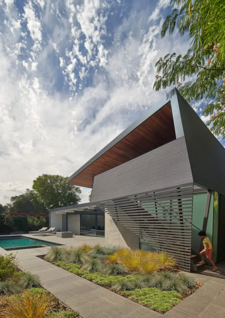 Conozca esta vivienda de campo diseñada y adaptada para una familia con problemas auditivos