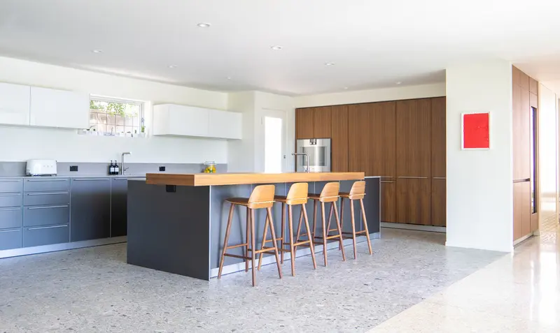 Press kit | 2933-04 - press release | midcentury modern remodel in beverly hills - heusch inc - residential architecture -  open kitchen   - photo credit: gerhard heusch