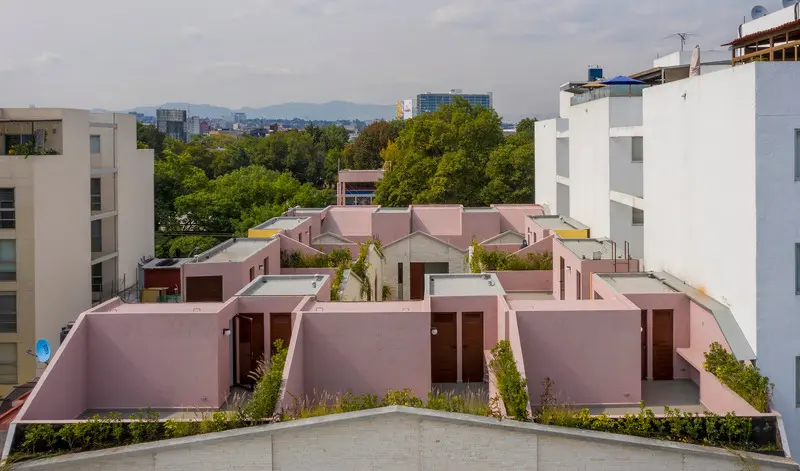 Sorprendente edificio art deco rodeado de jardines y ubicado en el corazón de ciudad de méxico