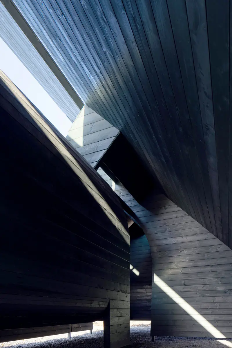 Press kit | 5651-02 - press release | wood pavilion #1 - lin architecture - commercial architecture - in the morning, space is awakened by the first light  - photo credit: liu songkai