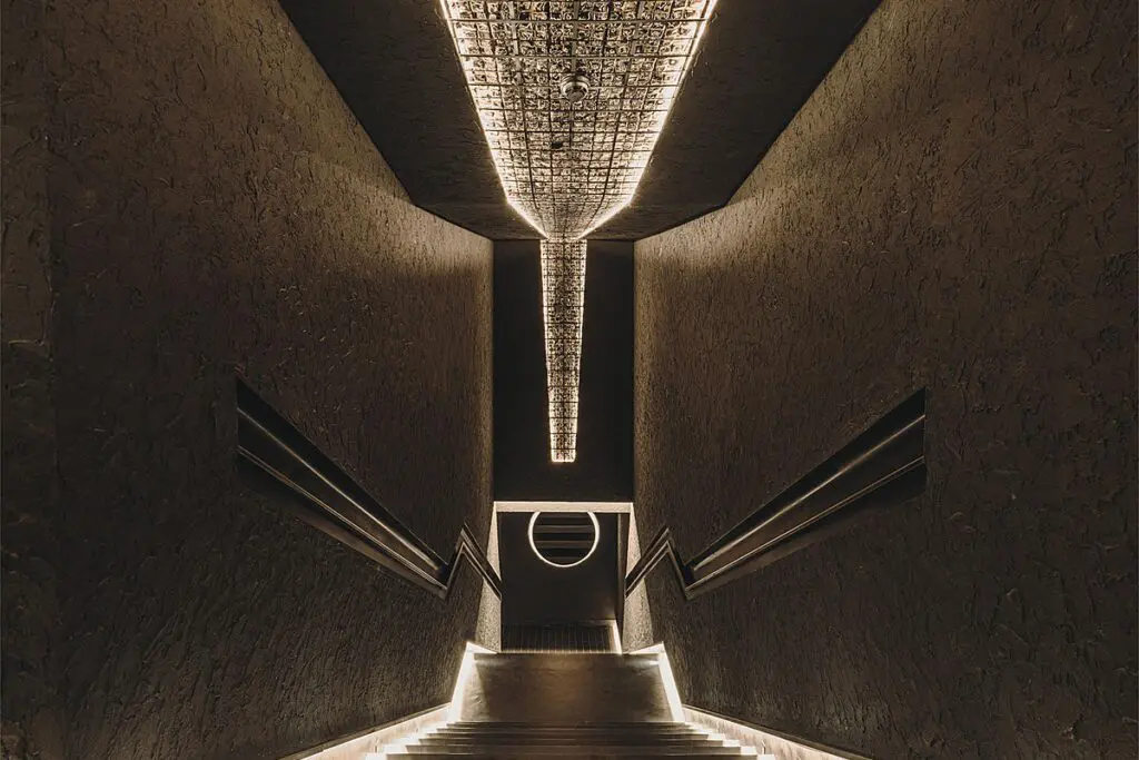 Este restaurante en españa vincula el humo y el fuego en sus interiores