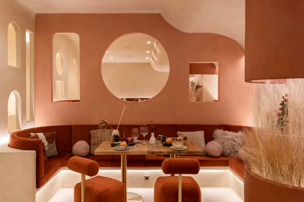 Visitar este restaurante en españa es sumergirse en un viaje por el oriente medio