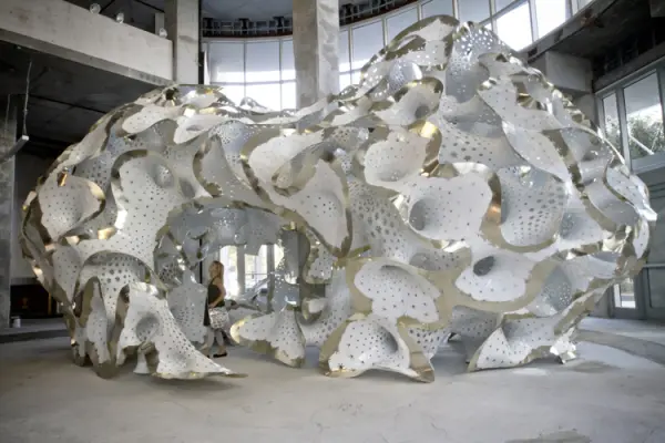 Pabellón labrys frisae por marc fornes Revista-axxis-1