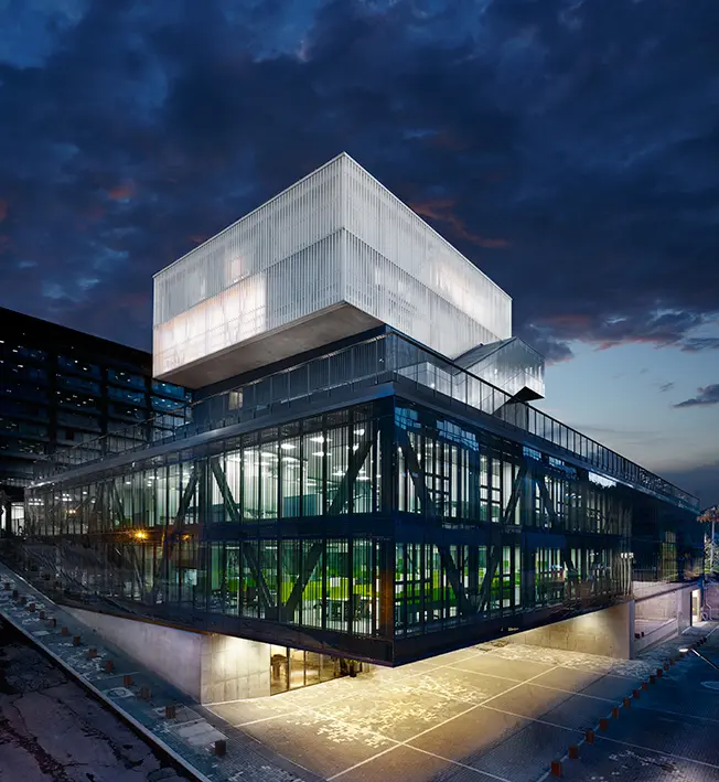 Arquitectura y diseño del edificio de la facultad de artes - universidad javeriana Arquitectura y diseño del edificio de la facultad de artes - universidad javeriana