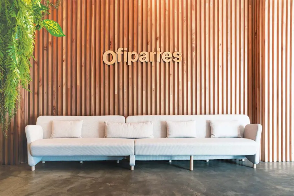 El centro del diseño global y la fabricación local de mobiliario en bogotá El centro del diseño global y la fabricación local de mobiliario en bogotá