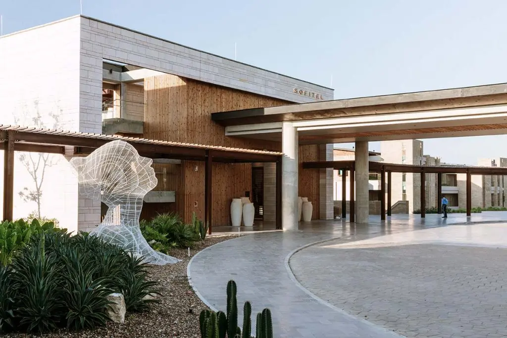 Car lobby del sofitel casablanca.