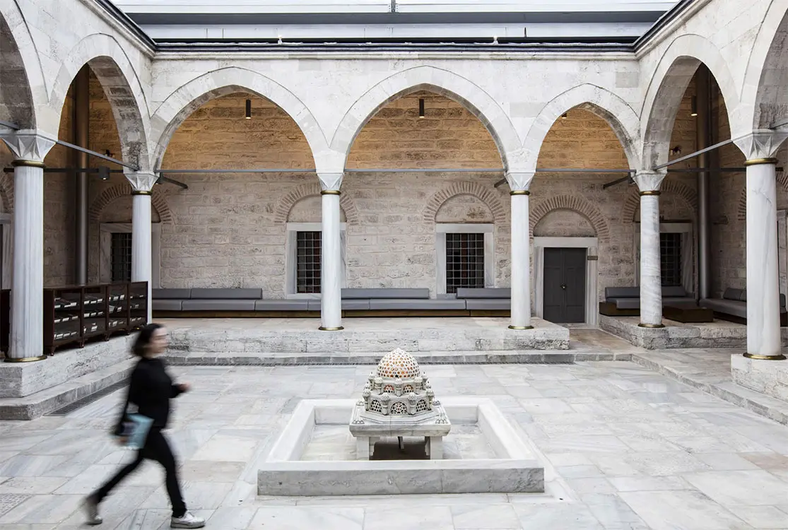 La restauración de la bibloteca de beyazit Tabanlioglu-revista-axxis-2