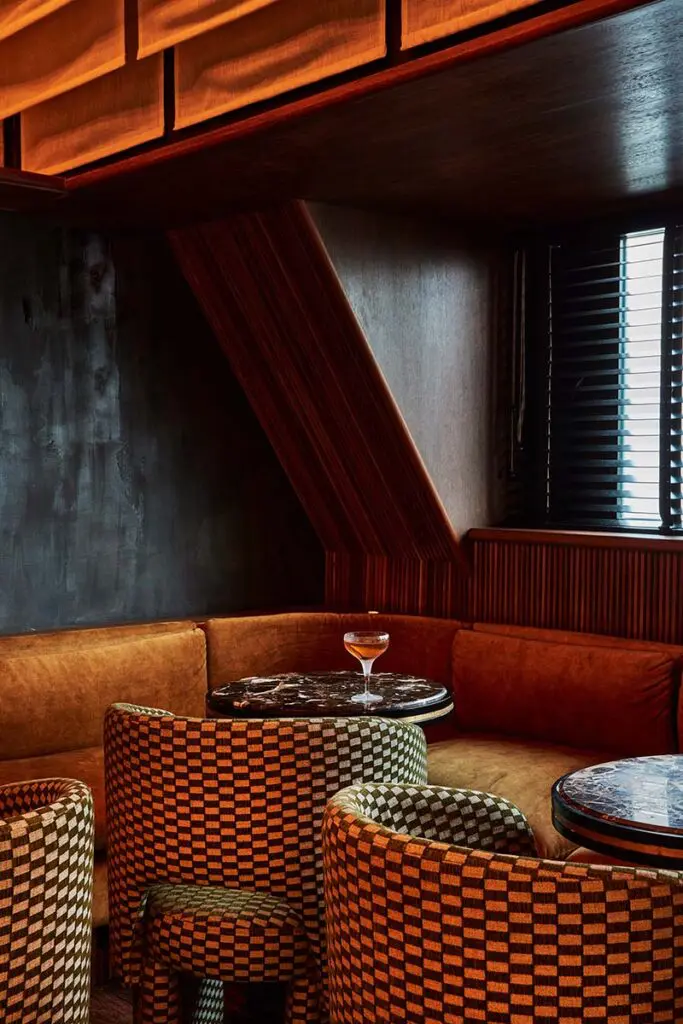 Arquitectura gastrobar tercer piso en bogotá