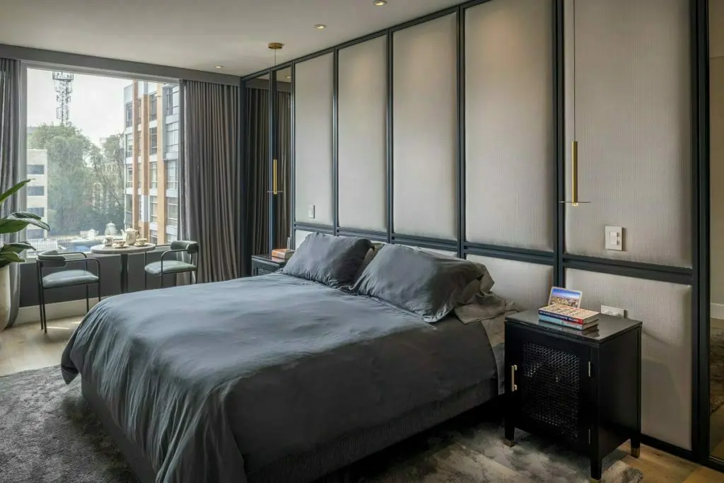 La transformación de un apartamento clásico bogotano en un hogar único y con identidad