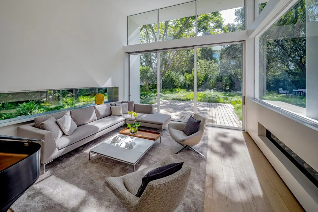 Tres residencias personalizadas en california exquisitamente compuestas