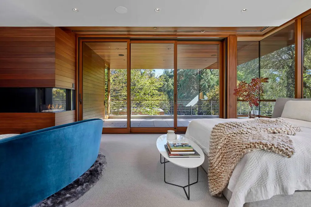 Tres residencias personalizadas en california exquisitamente compuestas