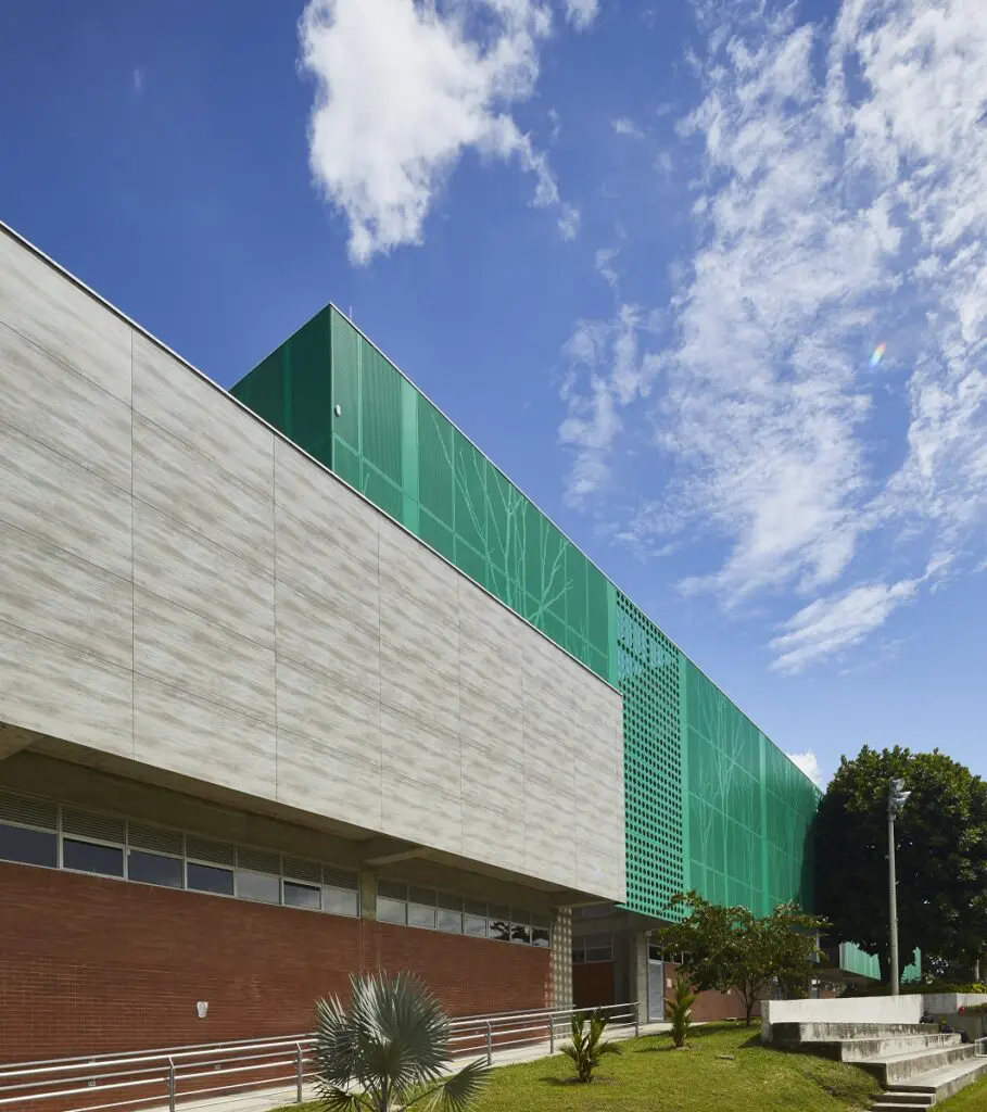Las sorprendentes fachadas de los edificios de la universidad libre en pereira