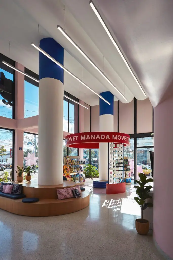 Orgánica y emocional, así se diseñó esta veterinaria en bogotá Orgánica y emocional, así se diseñó esta veterinaria en bogotá