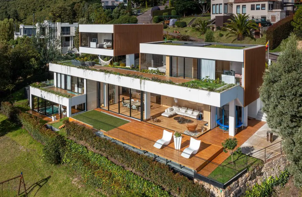 Más que transparencia: conozca todo sobre el vidrio en la arquitectura