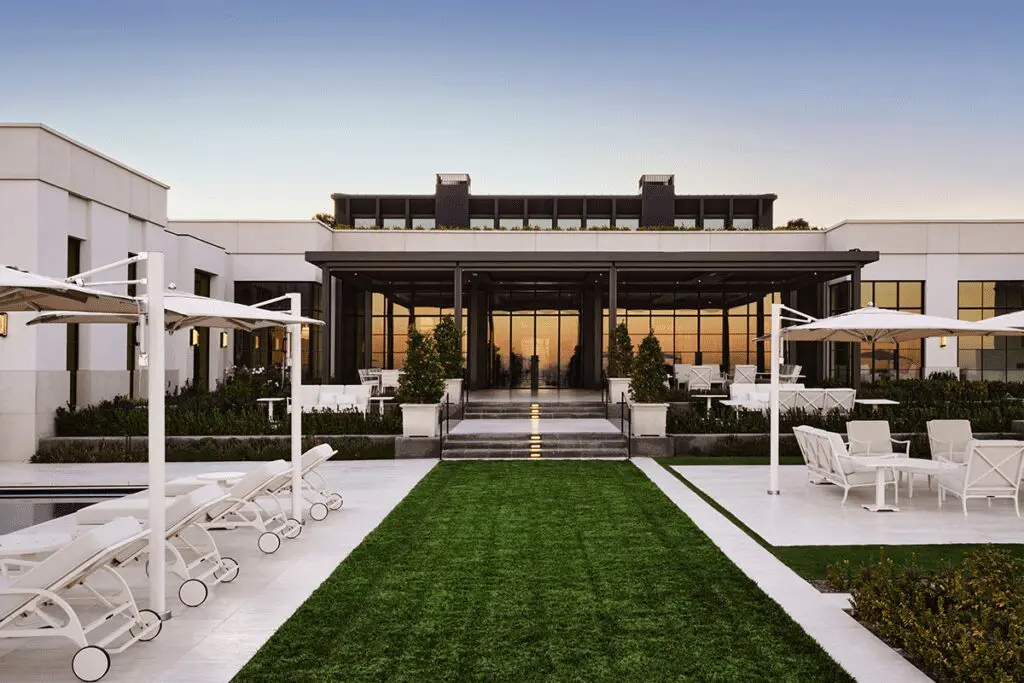 Una vivienda en las vegas diseñada para la conexión familiar Una vivienda en las vegas diseñada para la conexión familiar