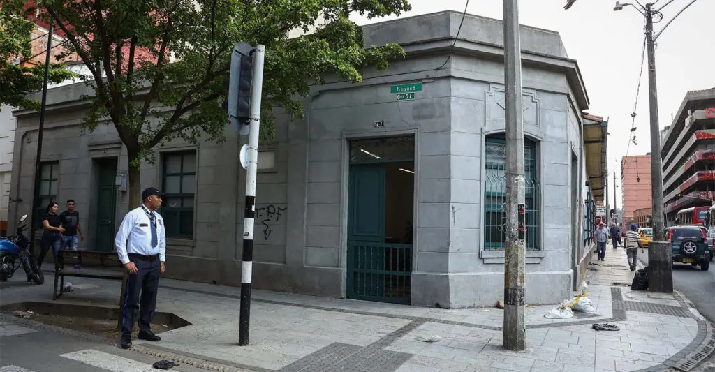 Casa betsabé espinal: un centro cultural que le cambia la cara al centro de medellín Casa betsabé espinal: un centro cultural que le cambia la cara al centro de medellín