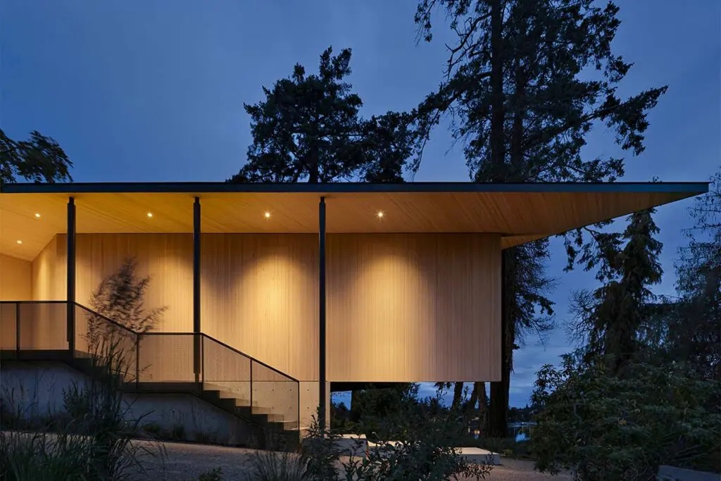 Una casa donde sostenibilidad y diseño contemporáneo se funden con el paisaje