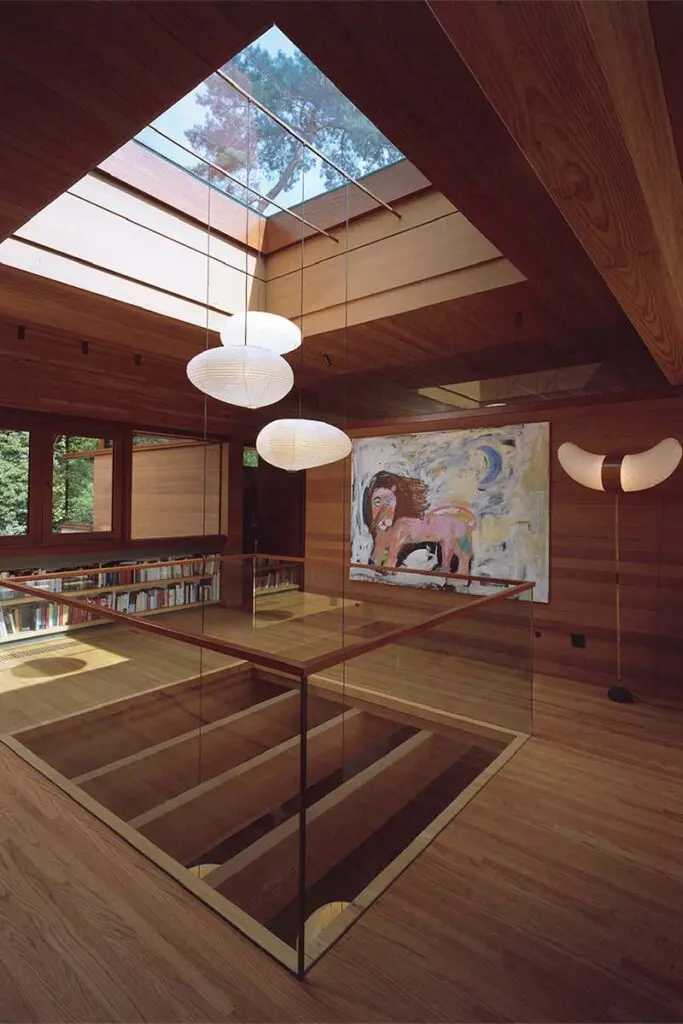 Modernismo californiano y paisaje europeo en una casa en berlín que trasciende el tiempo