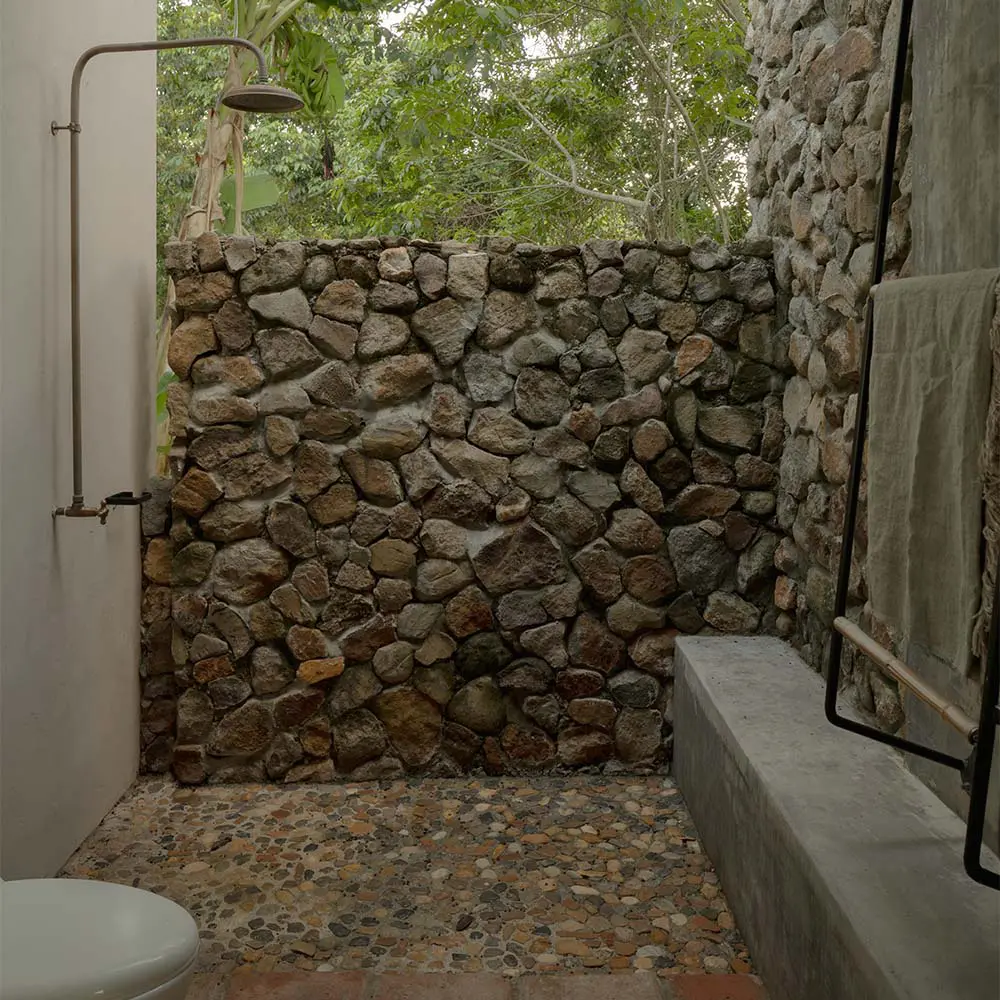 Así se transformó esta vivienda en una obra abierta al paisaje y al clima cálido