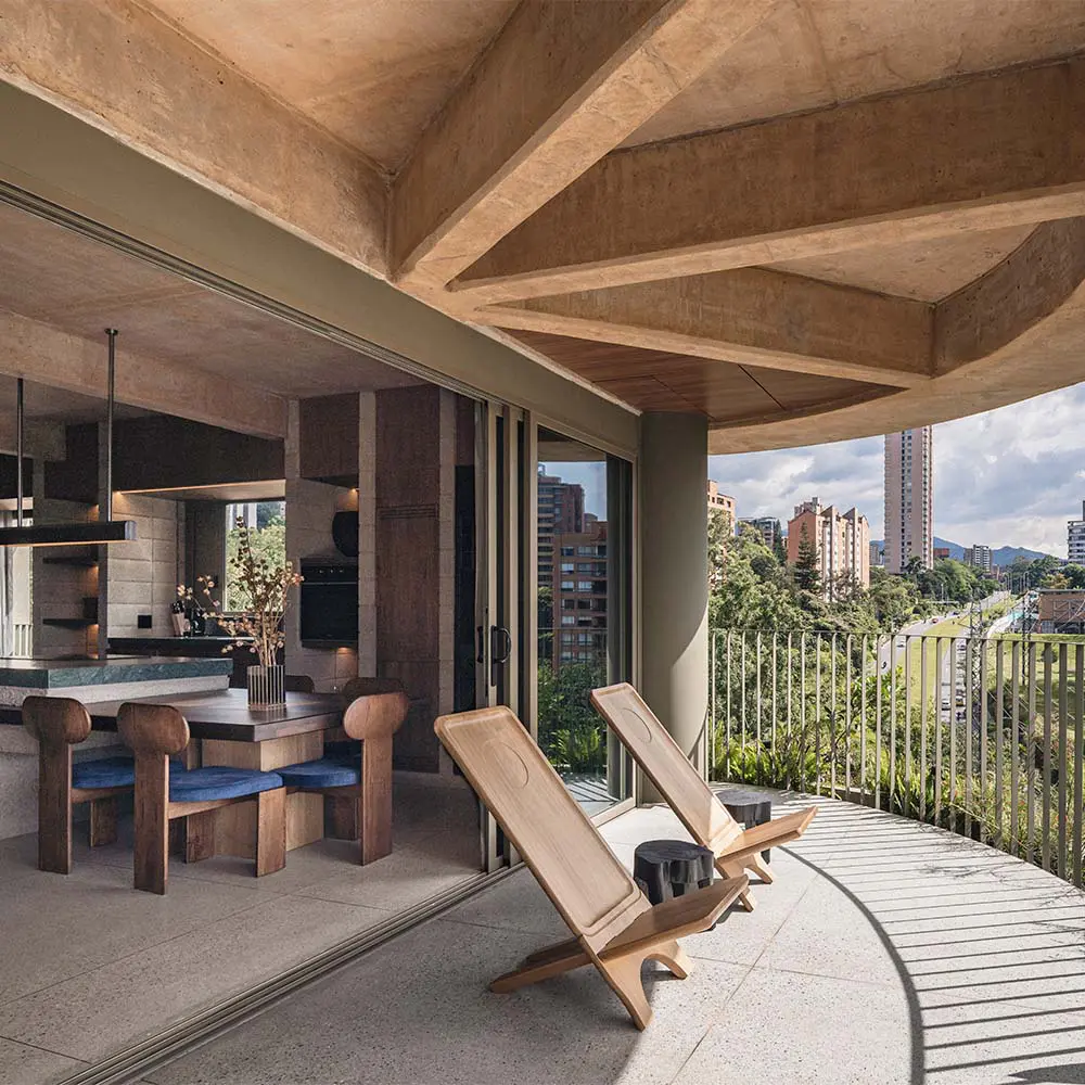 Medellín como destino: un edificio que entiende cómo vivimos y visitamos la ciudad