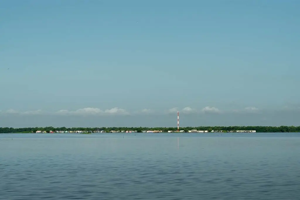 Vivir en el agua: así es nueva venecia, el pueblo que flota