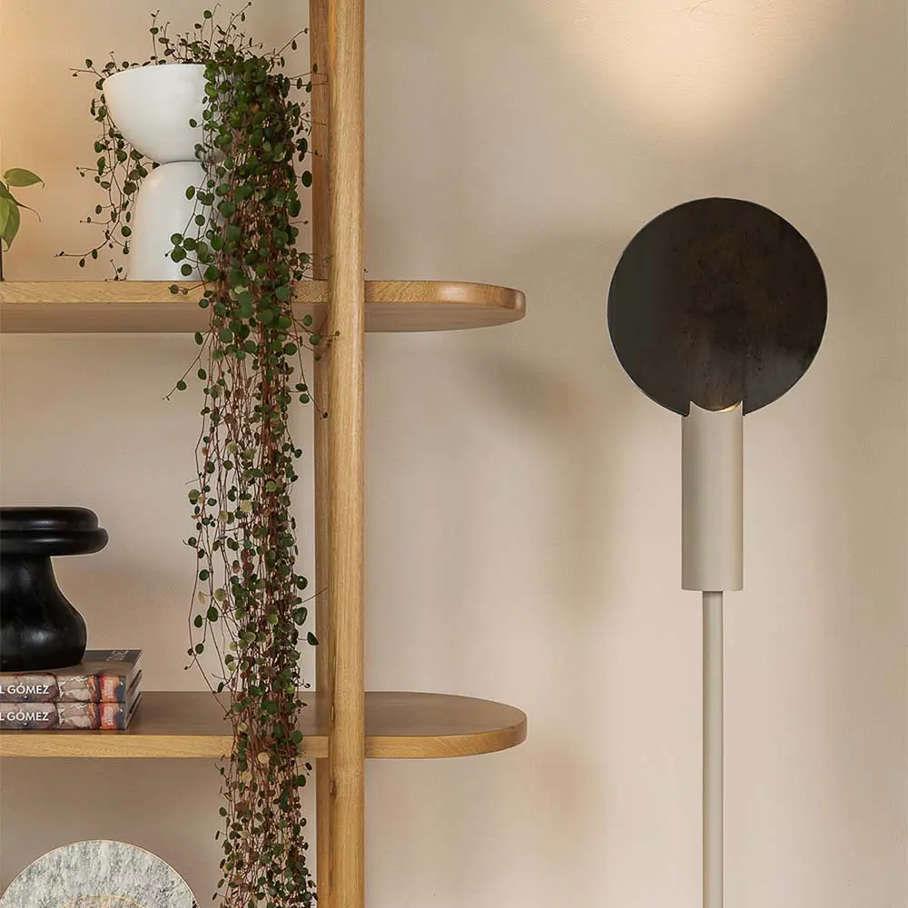 El estudio bogotano que transforma la luz y el mobiliario en una experiencia