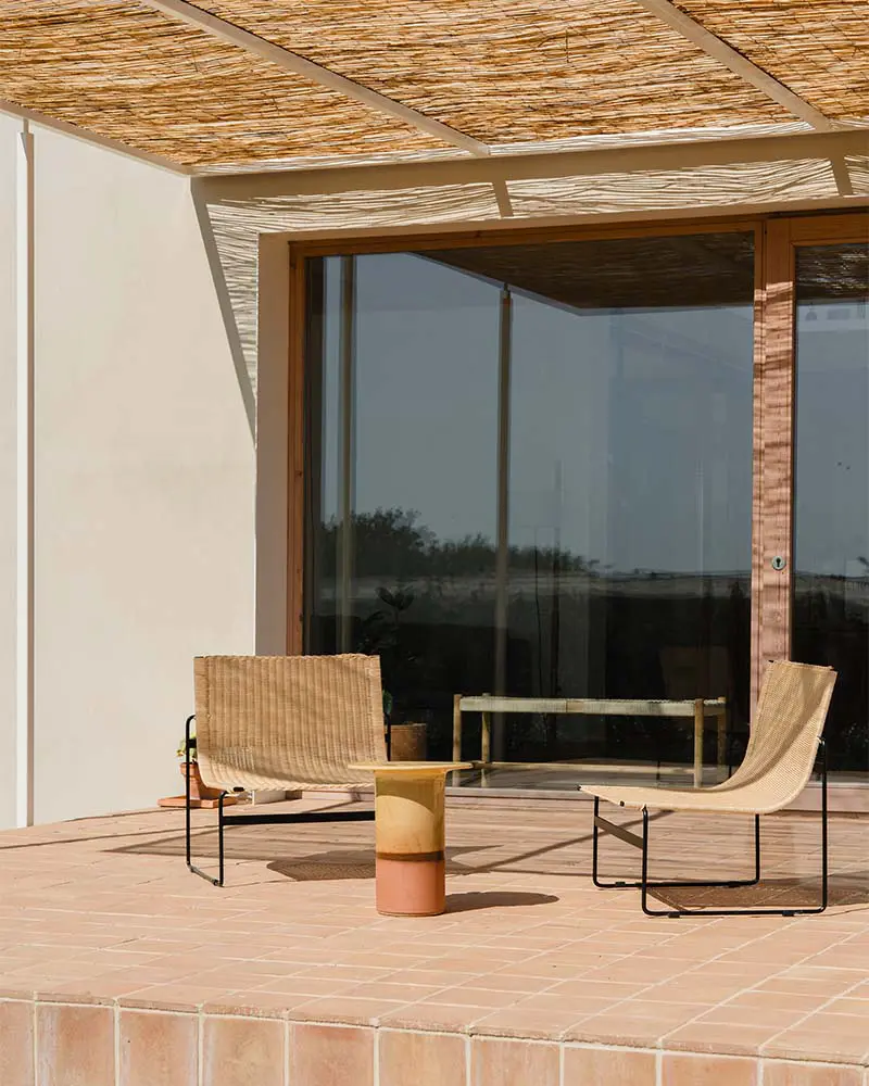 Una vivienda mediterránea que combina tecnología y memoria rural